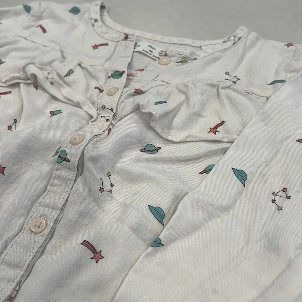 Zara girls shirt, worn once, size 2/3 years.